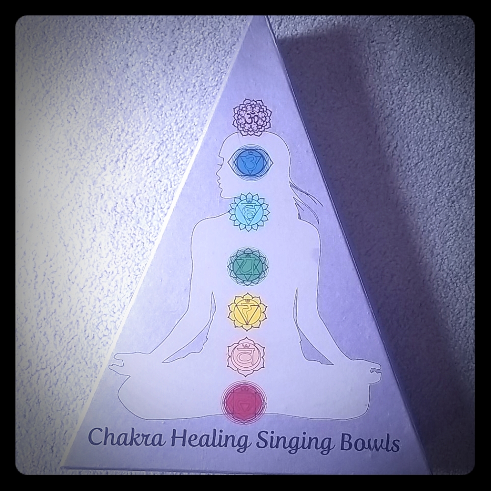Miniature Chakra Singing Bowl Set w Original Box